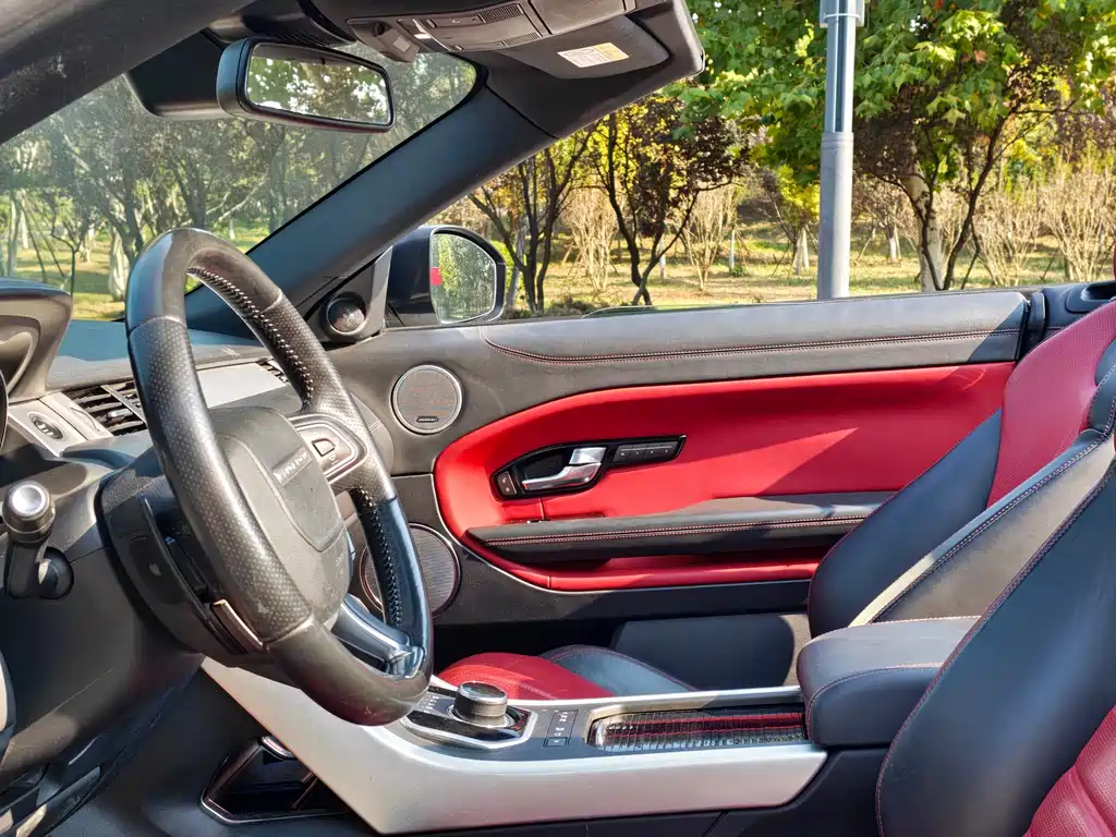 Land Rover Evoque (Import) — миниатюра 11