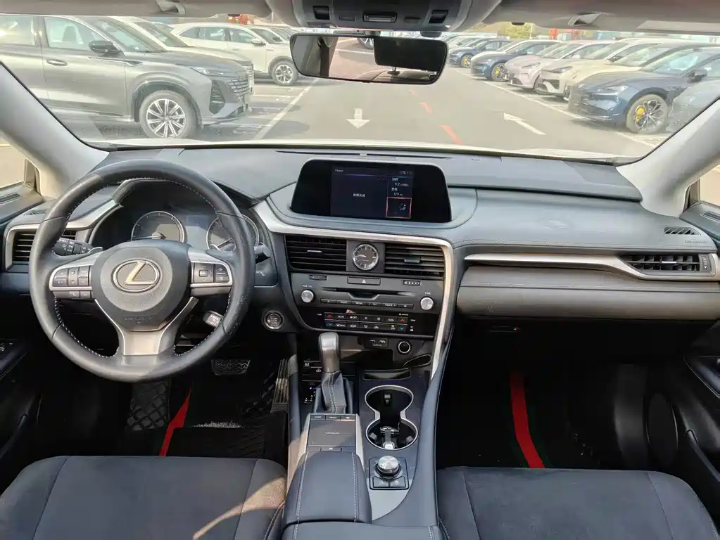 Lexus RX — миниатюра 5