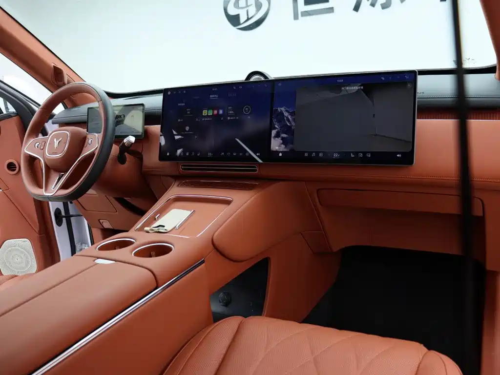VOYAH Taishan X8 — миниатюра 21