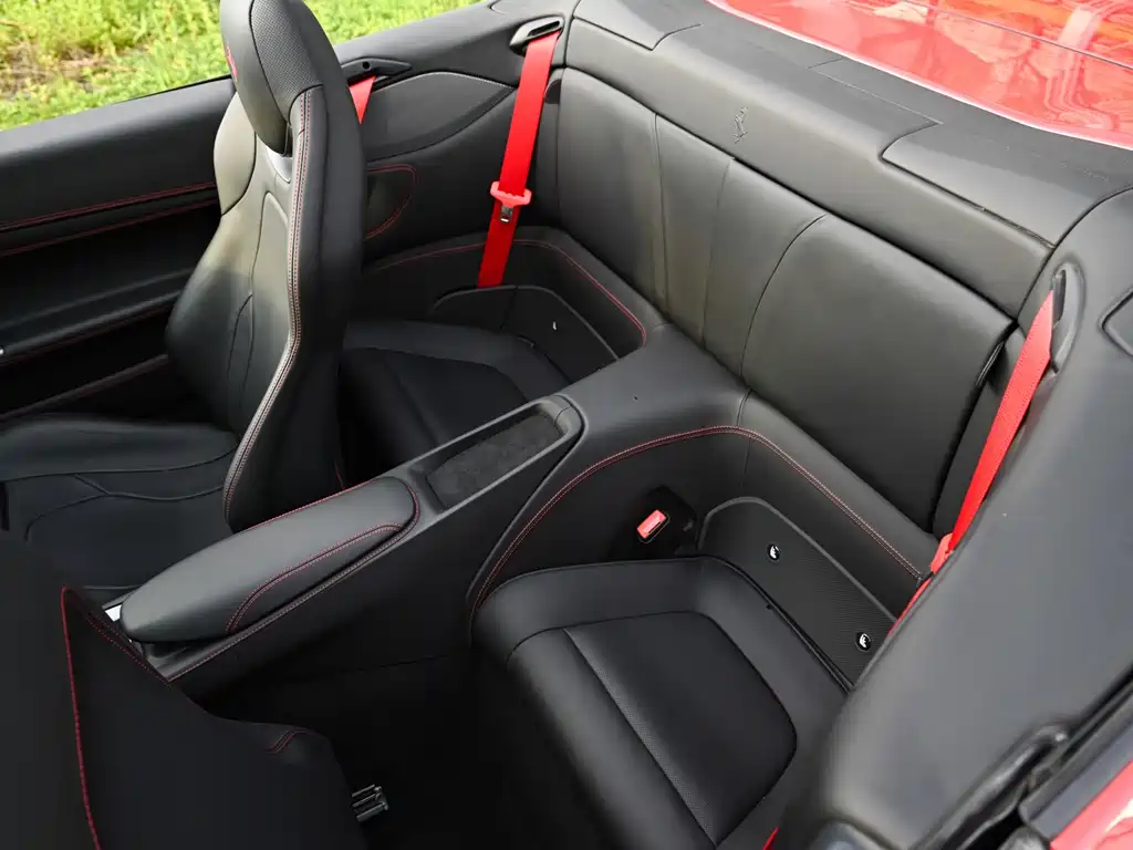 Ferrari Portofino — миниатюра 8