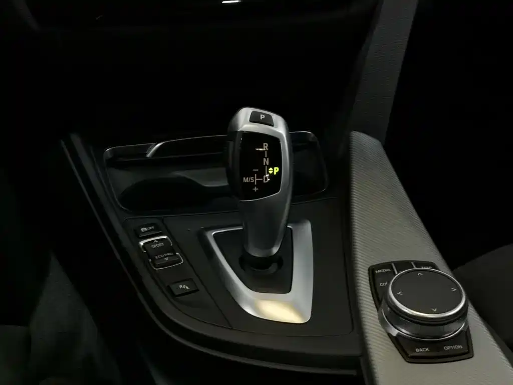 BMW 4 Series — миниатюра 13