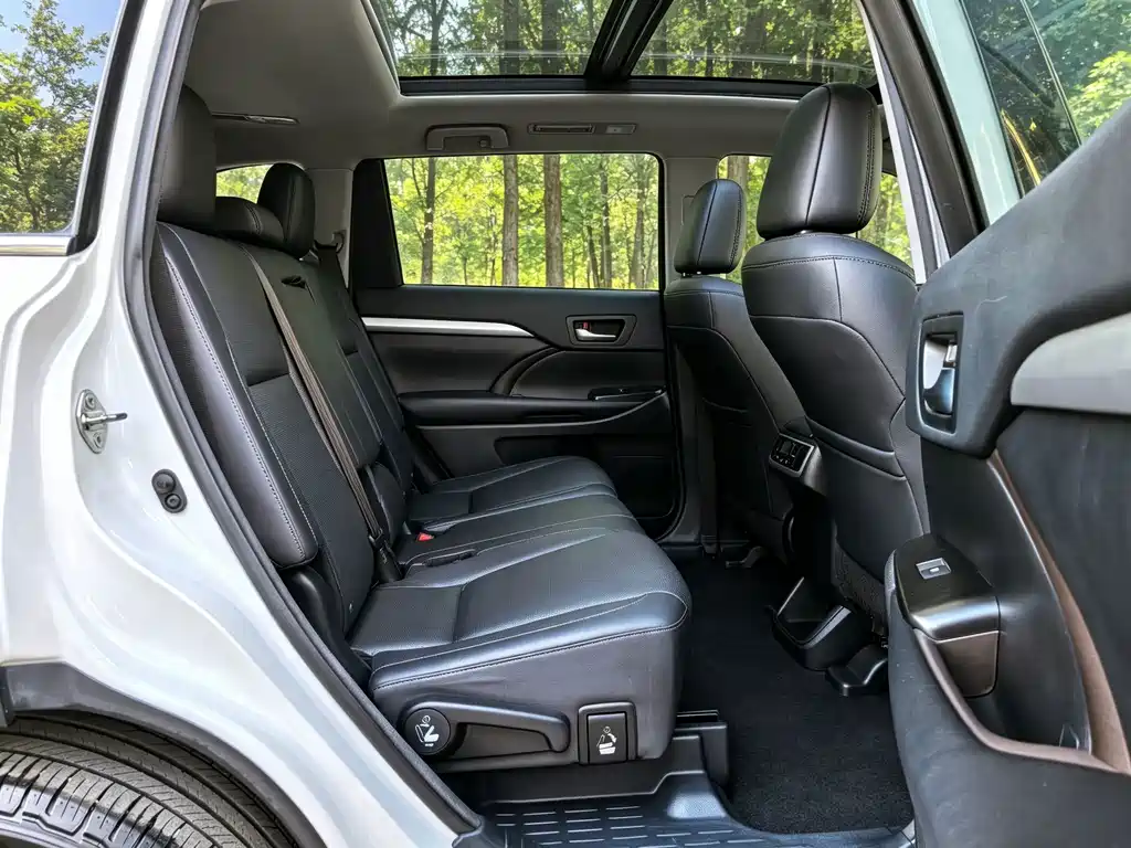 Toyota Highlander — миниатюра 12