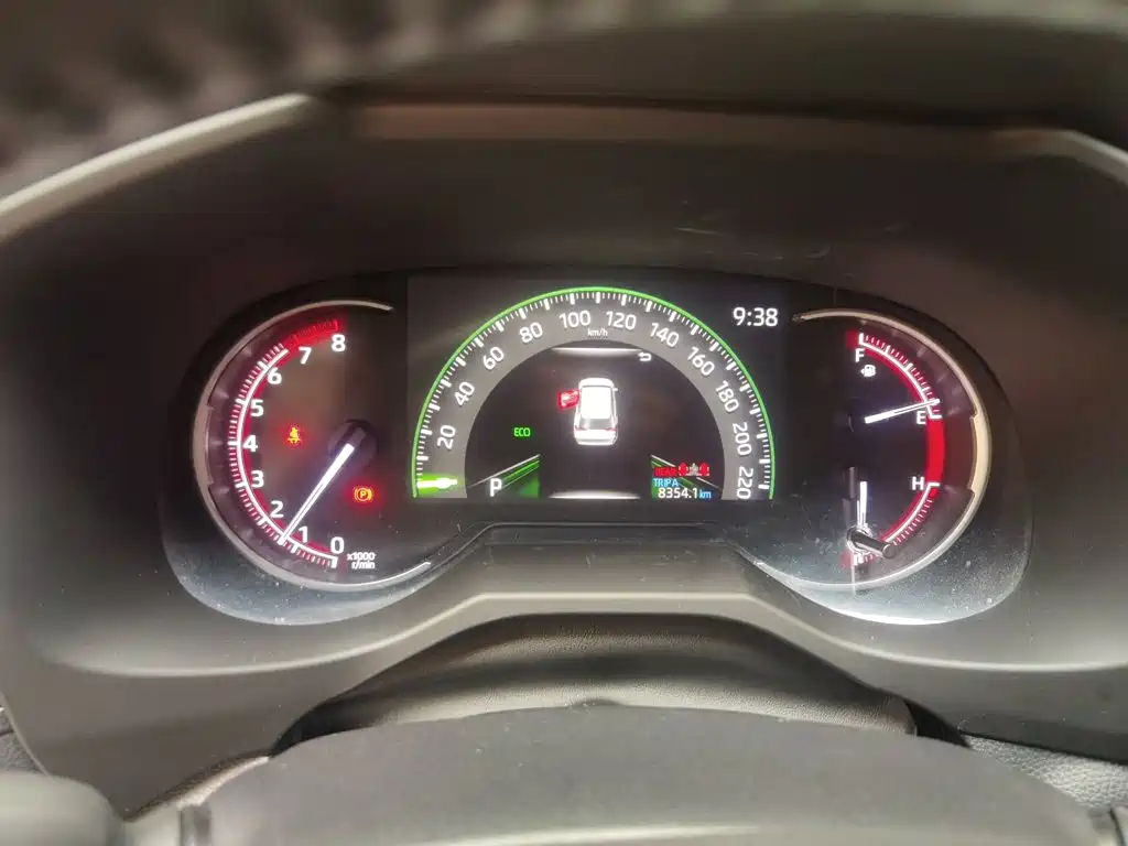 Toyota RAV4 — миниатюра 12