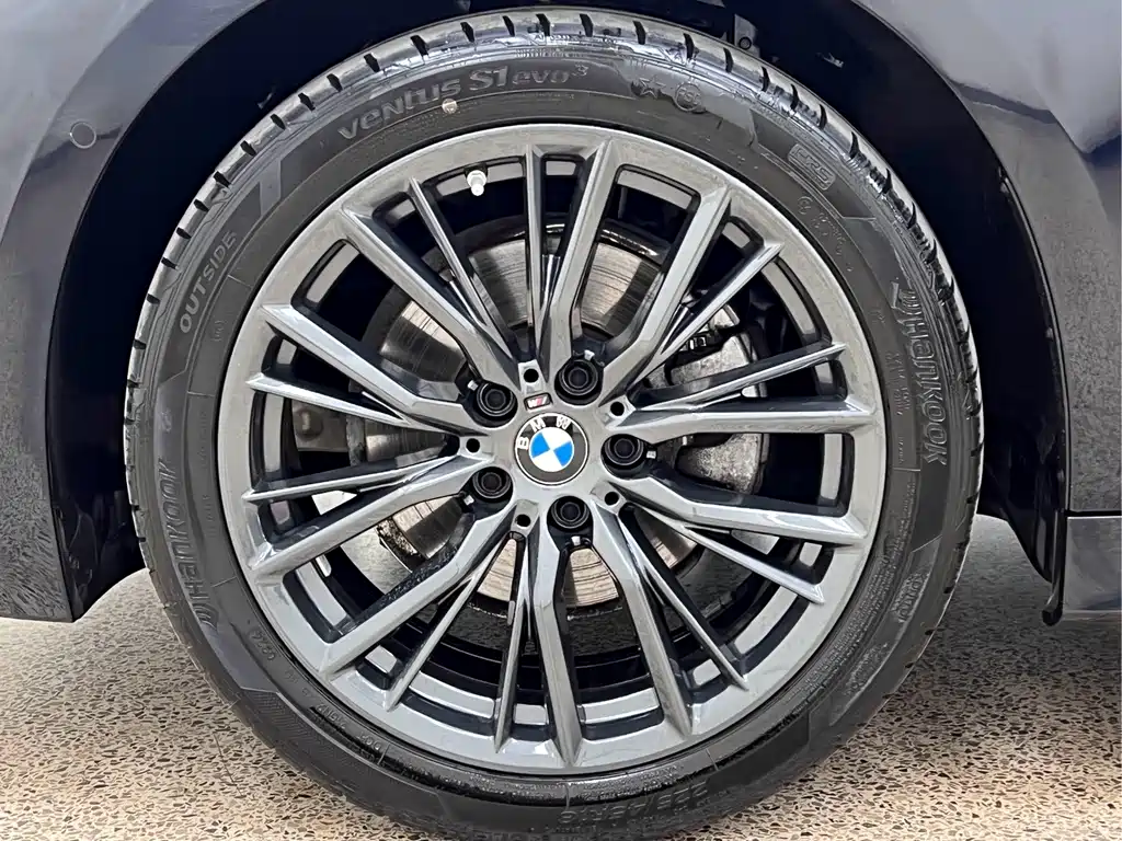 BMW 3 Series — миниатюра 6