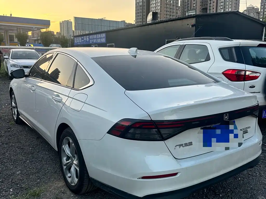 Honda Accord — миниатюра 5