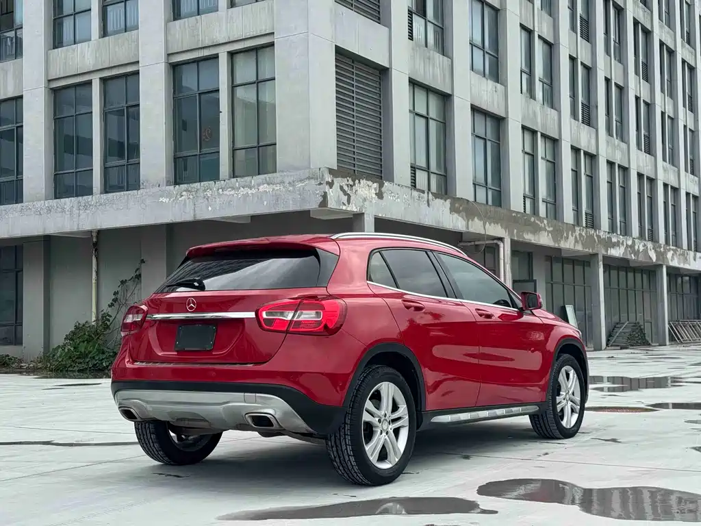 Mercedes-Benz GLA — миниатюра 9
