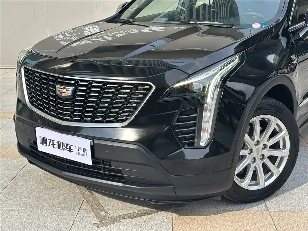 Cadillac XT4 2021 28T
