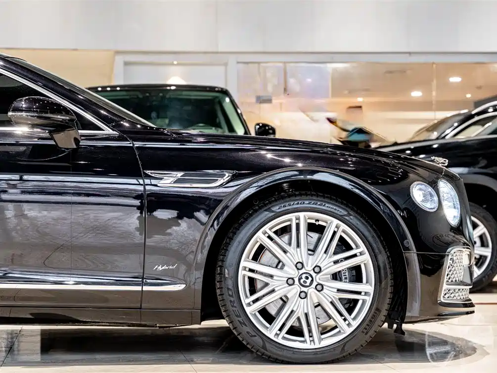 BENTLEY FLYING SPUR PLUG IN HYBRID