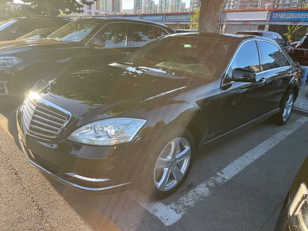 Mercedes-Benz S-Class S 2010 S 500 L 4MATIC