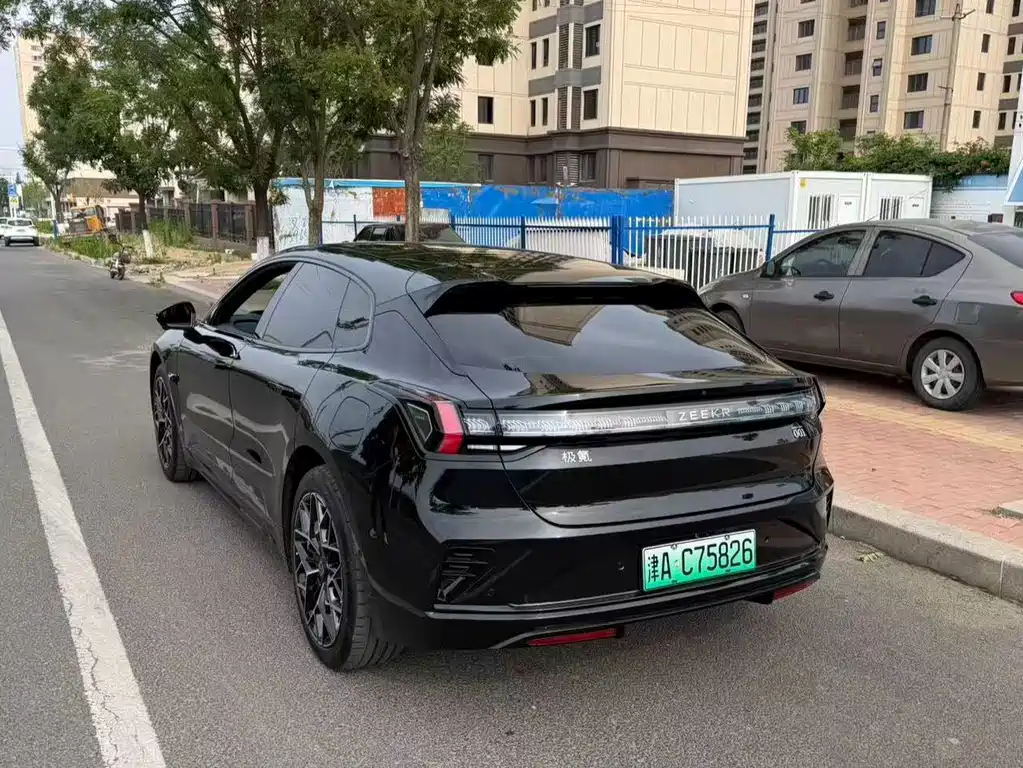 Zeekr 001 2026 103