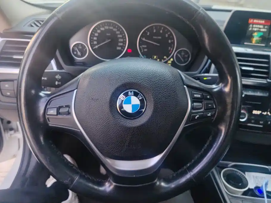 BMW 3 Series — миниатюра 15