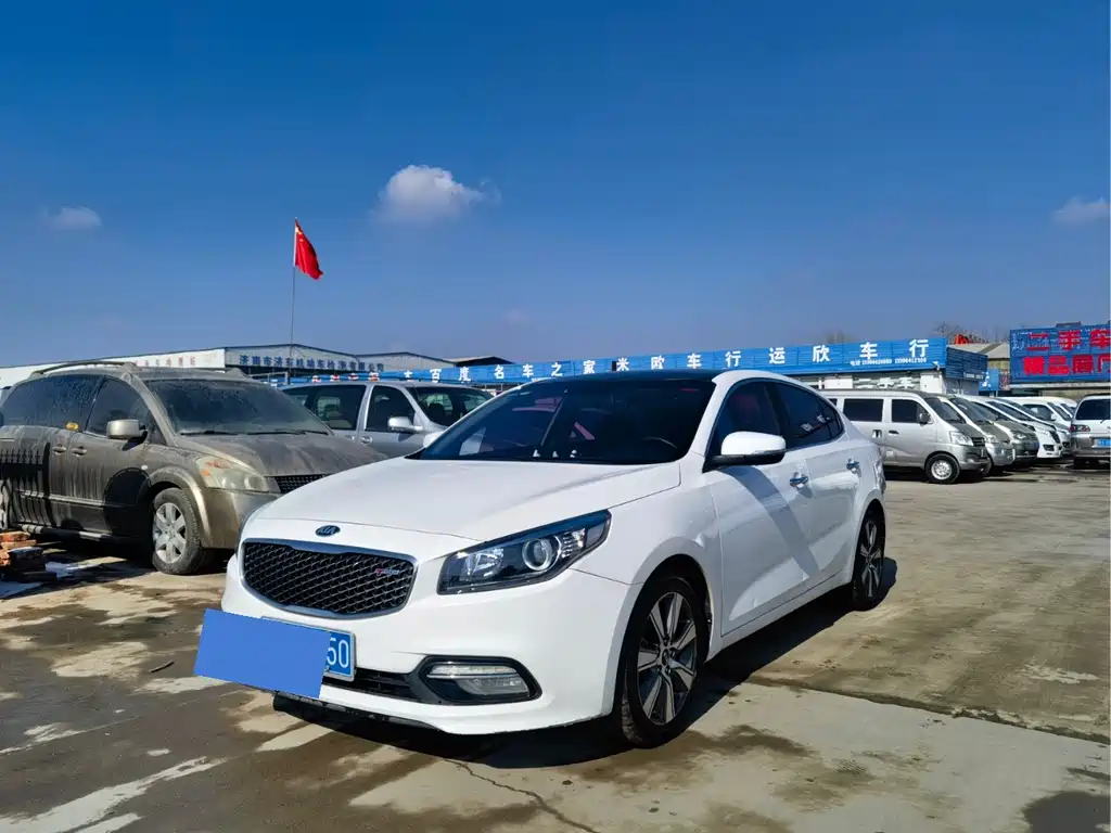 KIA K4