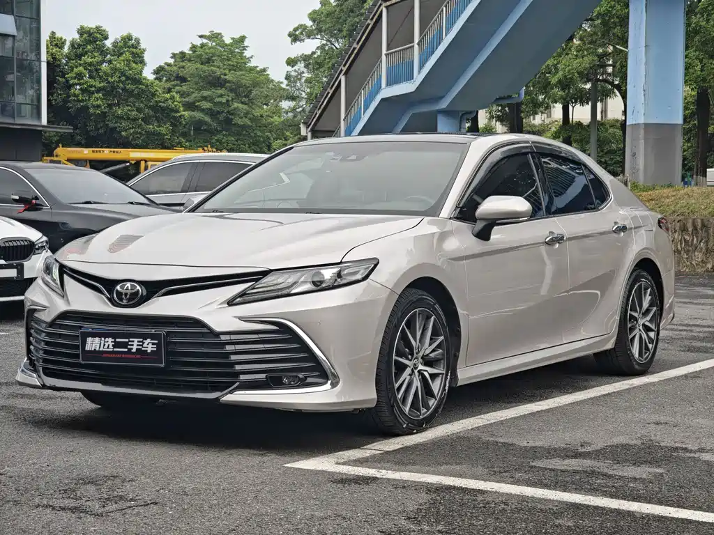 Toyota Camry 2022