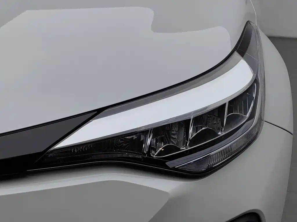 Toyota IZOA — миниатюра 7