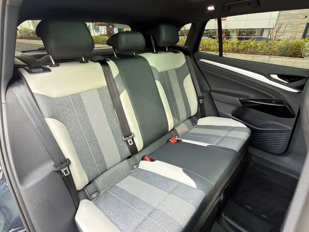 VOLKSWAGEN ID.4 CROZZ