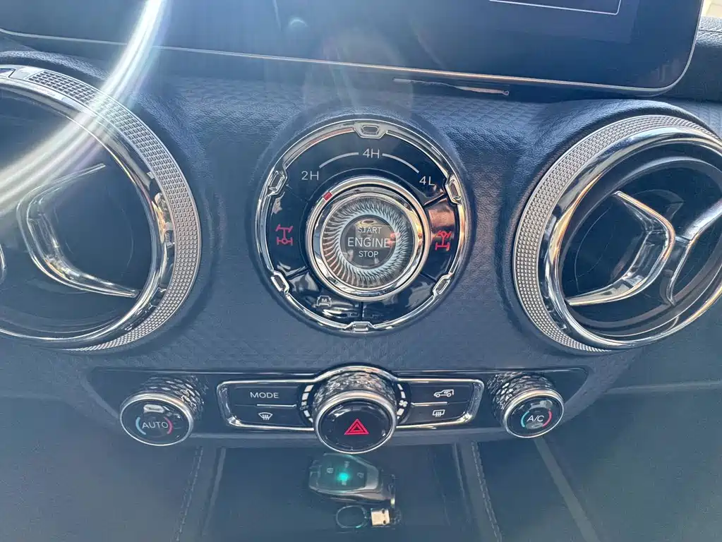 BAIC BJ40 2021 2.0T AT Champion