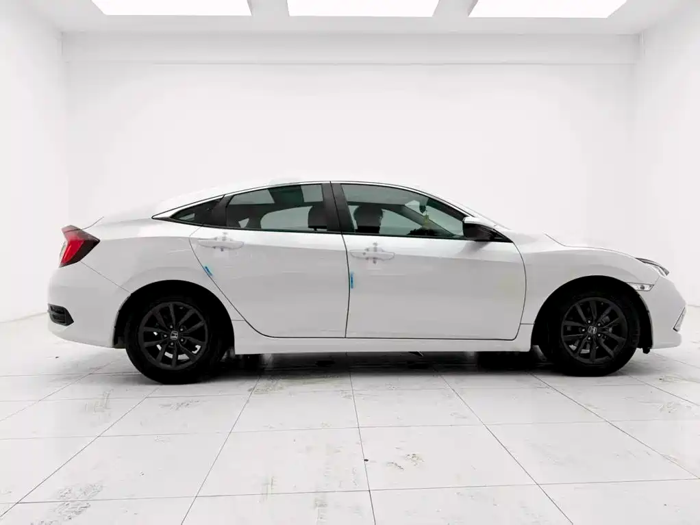 Honda Civic — миниатюра 6