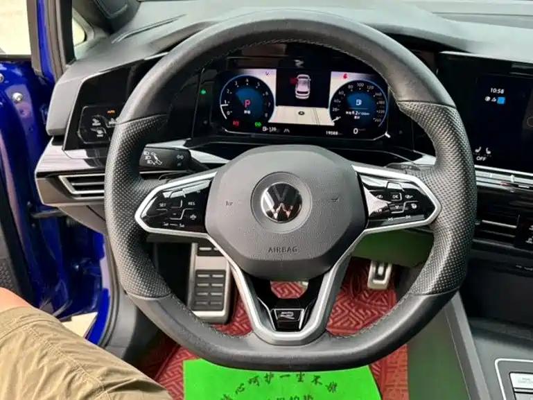 Volkswagen Golf — миниатюра 13