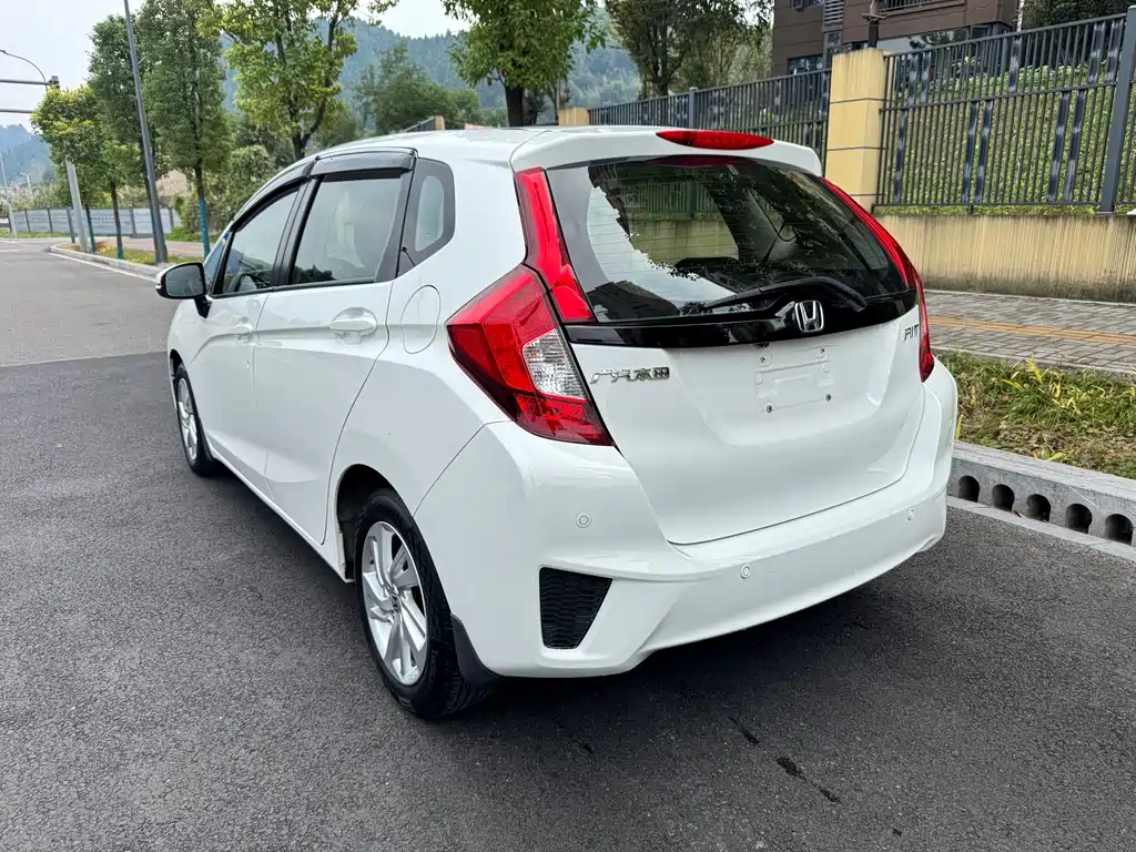 Honda Fit — миниатюра 9