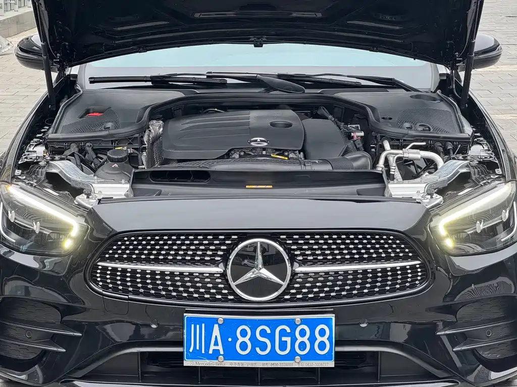 MERCEDES-BENZ E CLASS