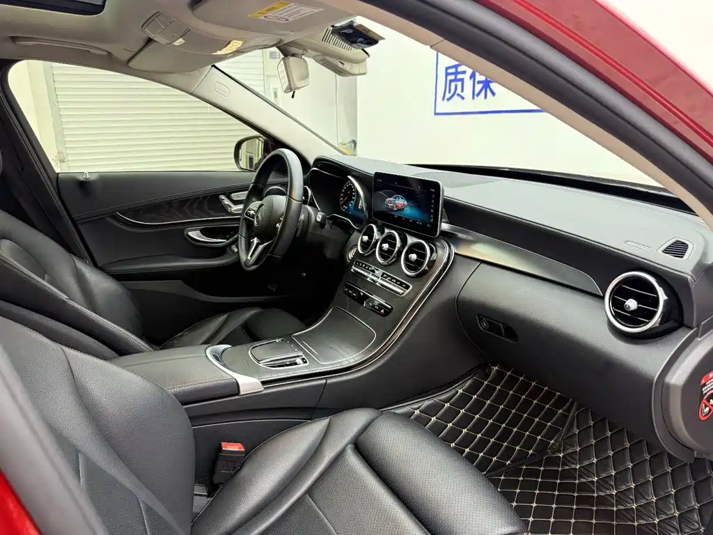 Mercedes-Benz C-Class — миниатюра 24