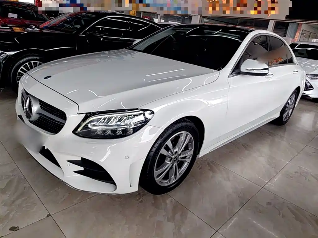 Mercedes-Benz C-Class 2021