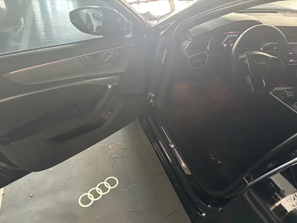 Audi A6L 2025 45 TFSI
