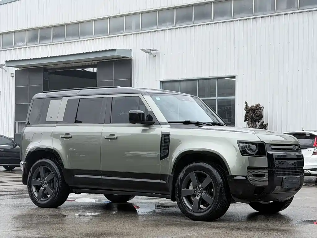 Land Rover Defender — миниатюра 3