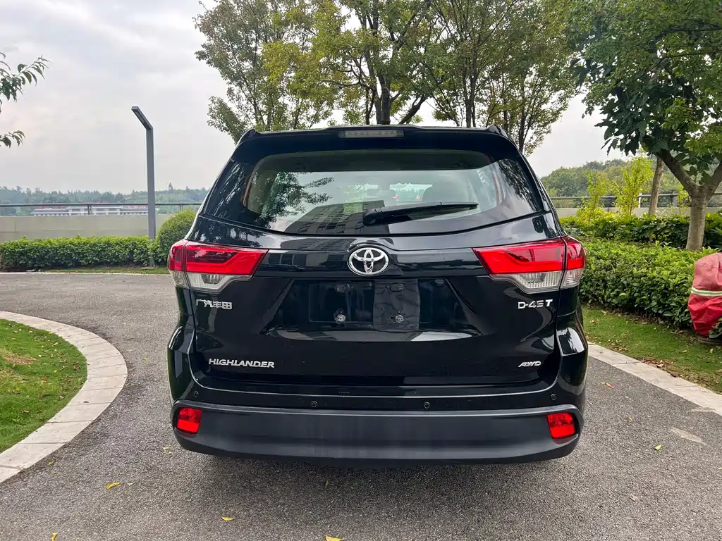 Toyota Highlander — миниатюра 14