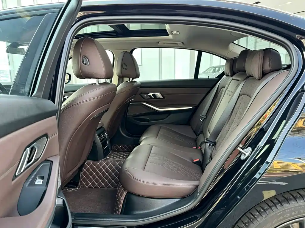 BMW 3 Series — миниатюра 7