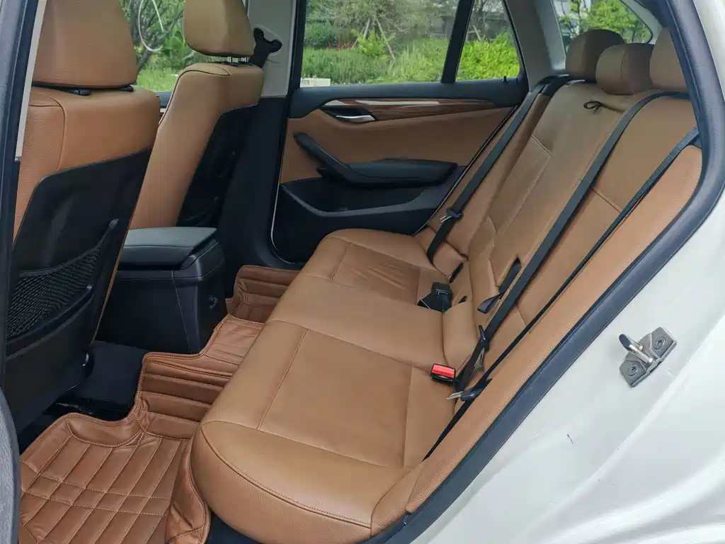 BMW X1 (Import) — миниатюра 10
