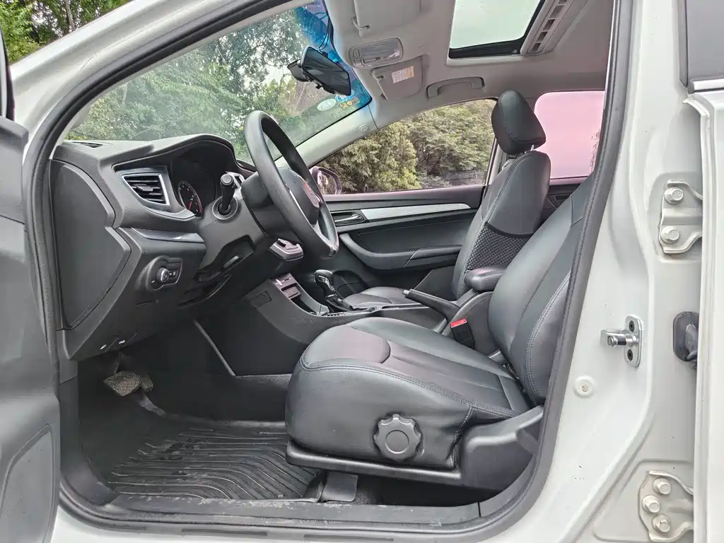 Roewe 360 — миниатюра 4