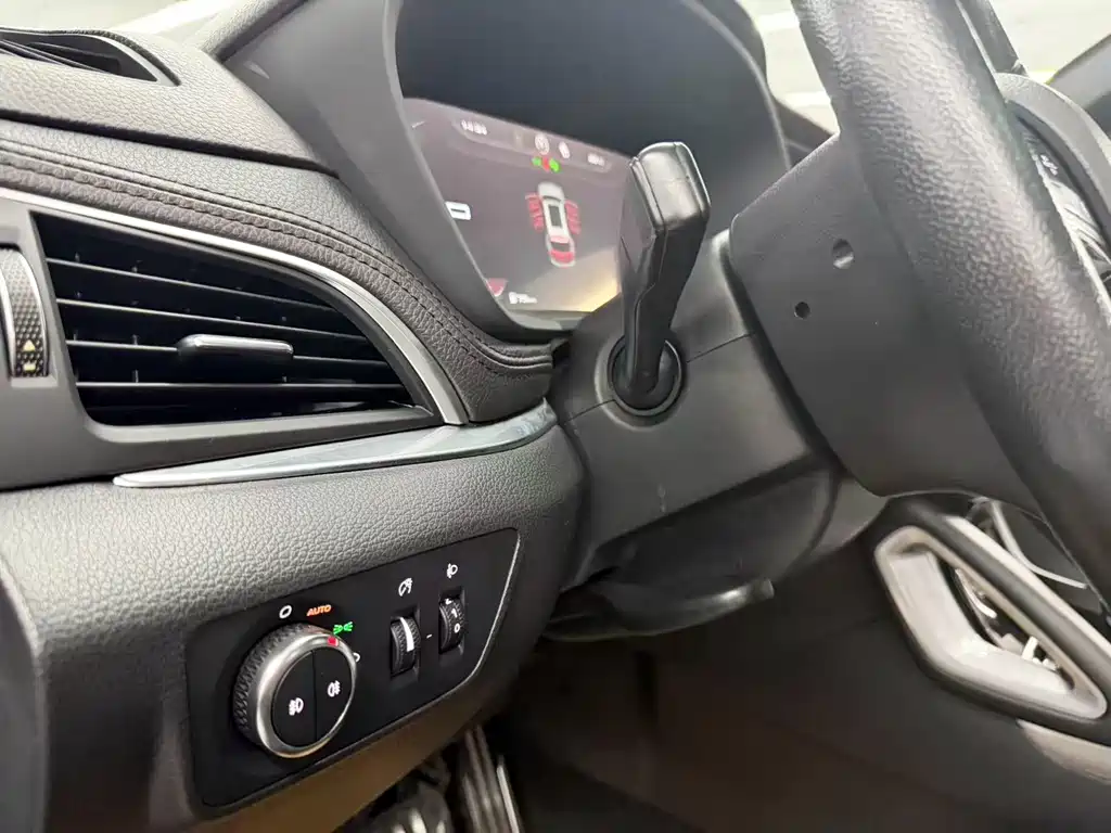 Borgward BX7 — миниатюра 10