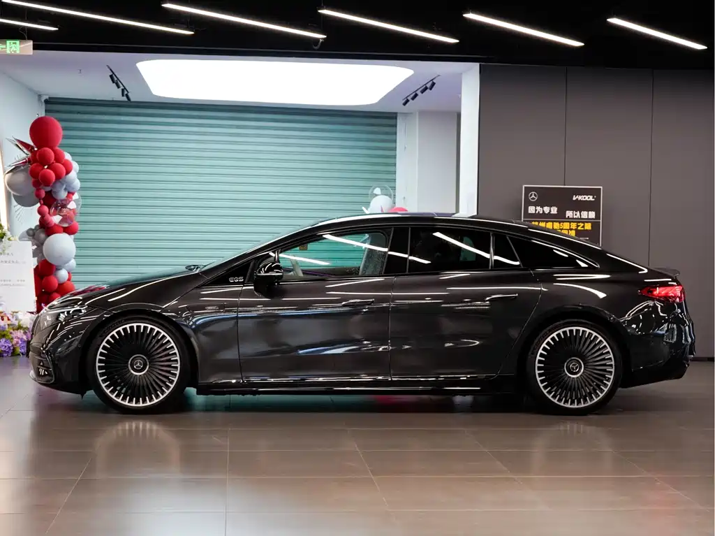 Mercedes-Benz EQS AMG — миниатюра 3