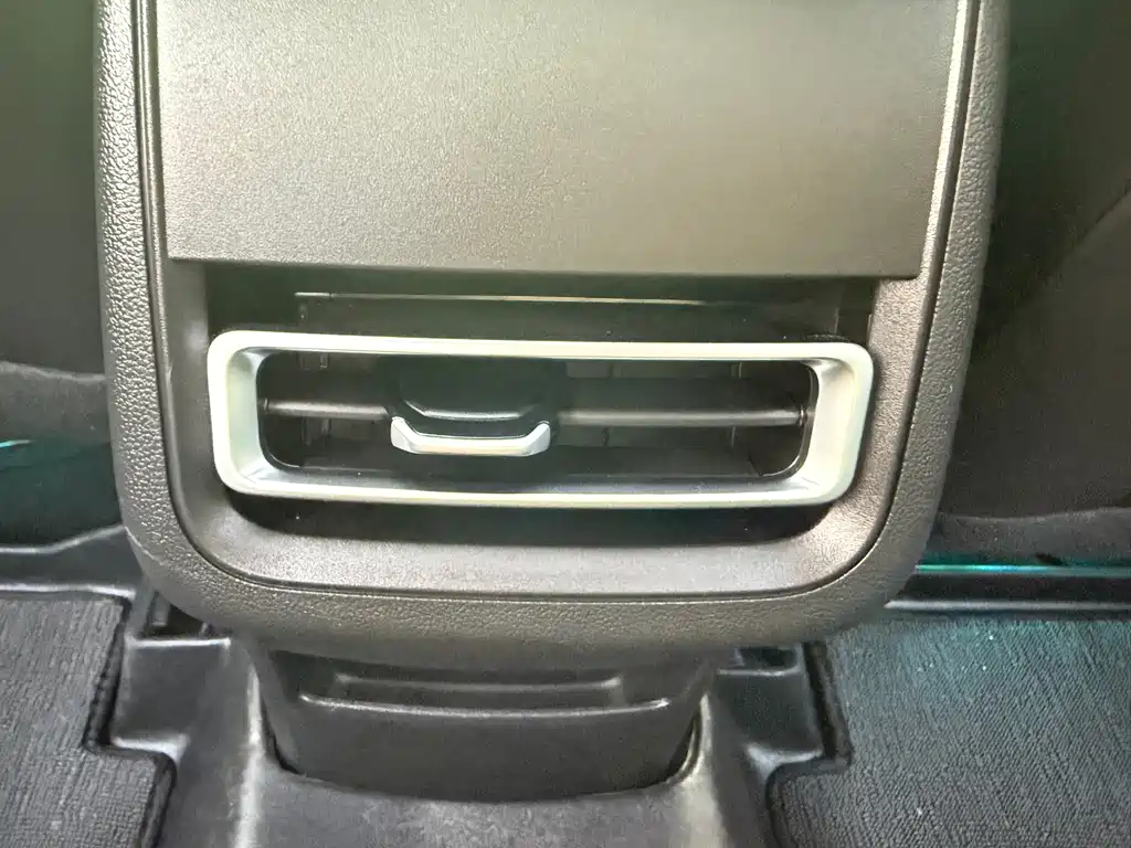 Changan Eado — миниатюра 12