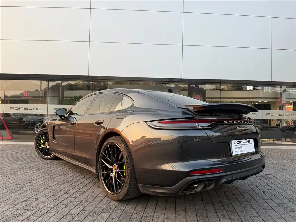 PORSCHE PANAMERA NEW ENERGY