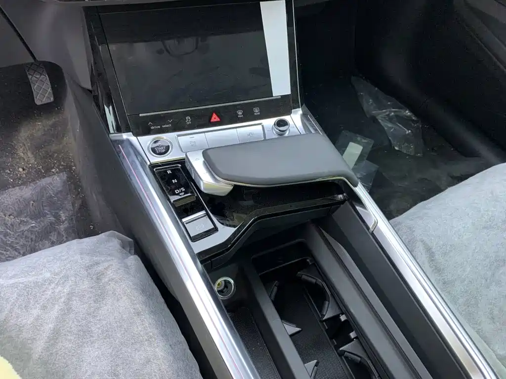 Audi e-tron — миниатюра 24