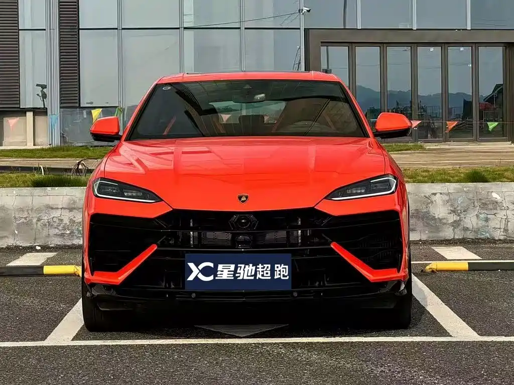 Lamborghini Urus SE — фотографии объявления, Фото 3