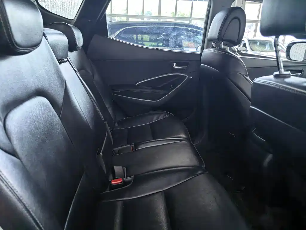 Hyundai Santa Fe 2.0T Auto 4WD Smart Type 7 seats, фото 8