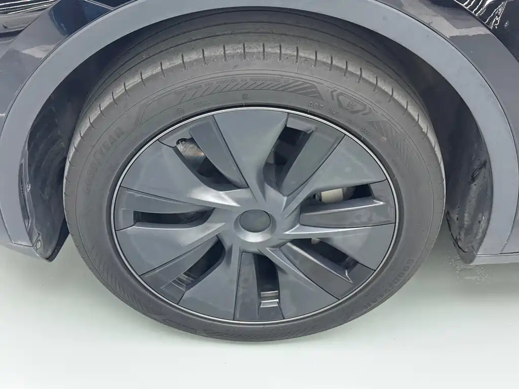 Tesla Model Y — фотографии объявления, Фото 29