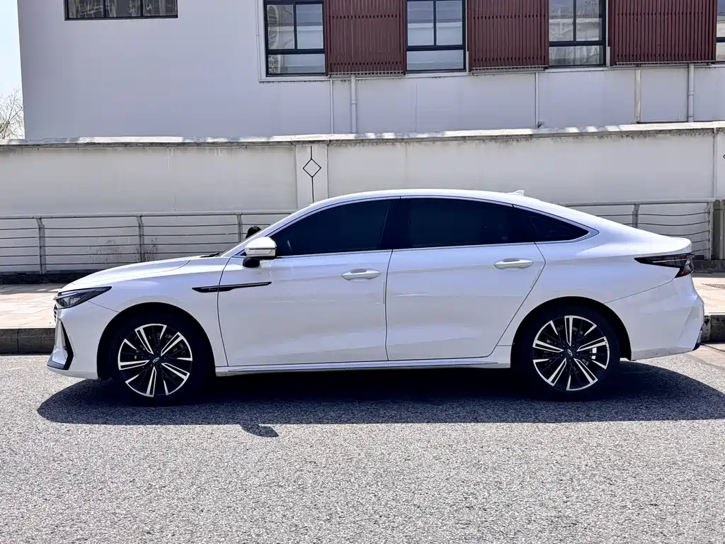Chery Arrizo 8 8 2022 1.6T DCT