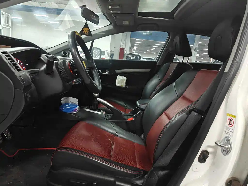 Honda Civic — миниатюра 12