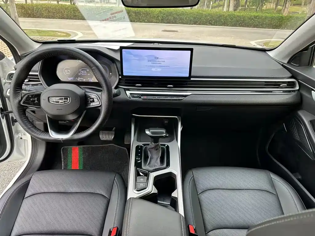 Geely Emgrand — миниатюра 4