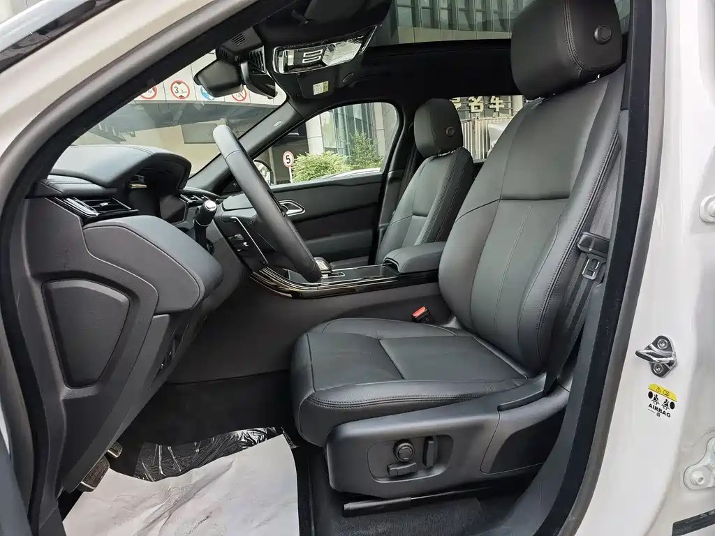 Land Rover Range Rover Velar 2026 250PS Dynamic SE