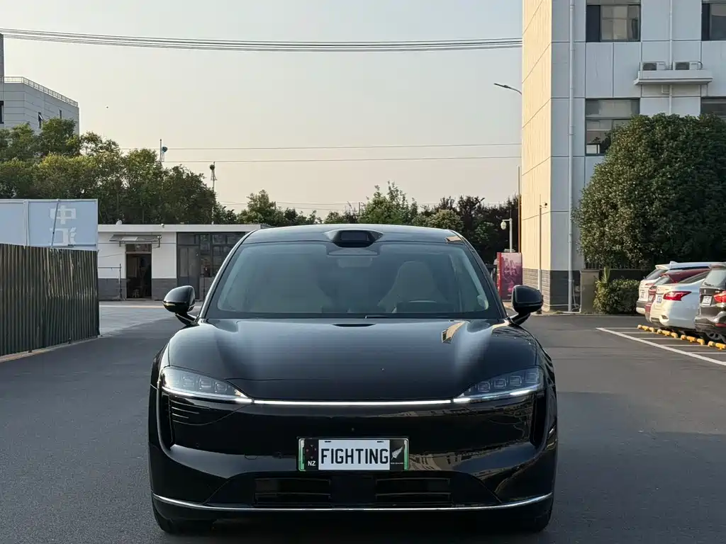 Luxeed R7 2024 802km Max