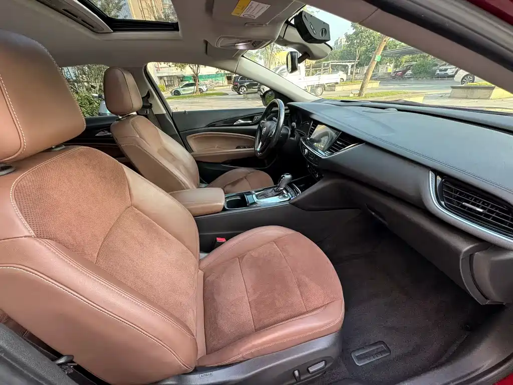 Buick Regal — миниатюра 7