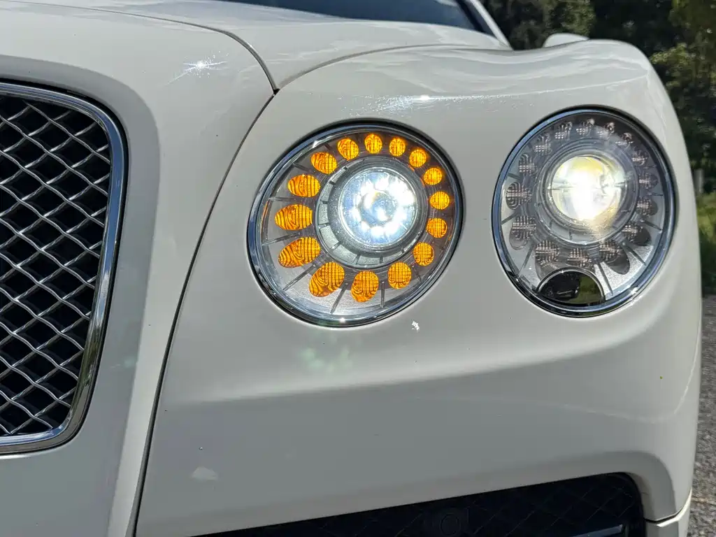 Bentley Flying Spur 2017 4.0T V8 Standard