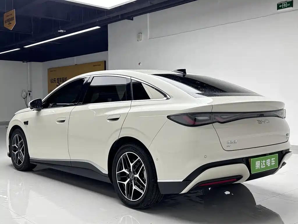 BYD SEAL 06 NEW ENERGY