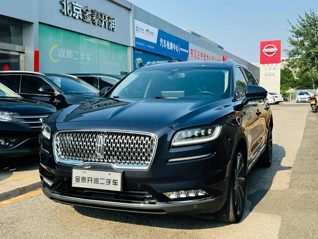 Lincoln Nautilus 2021 2.7T