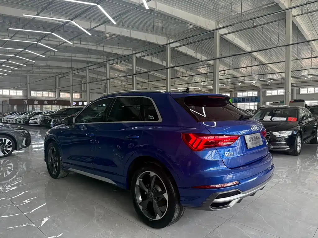 Audi Q3 2022 35 TFSI Fashion